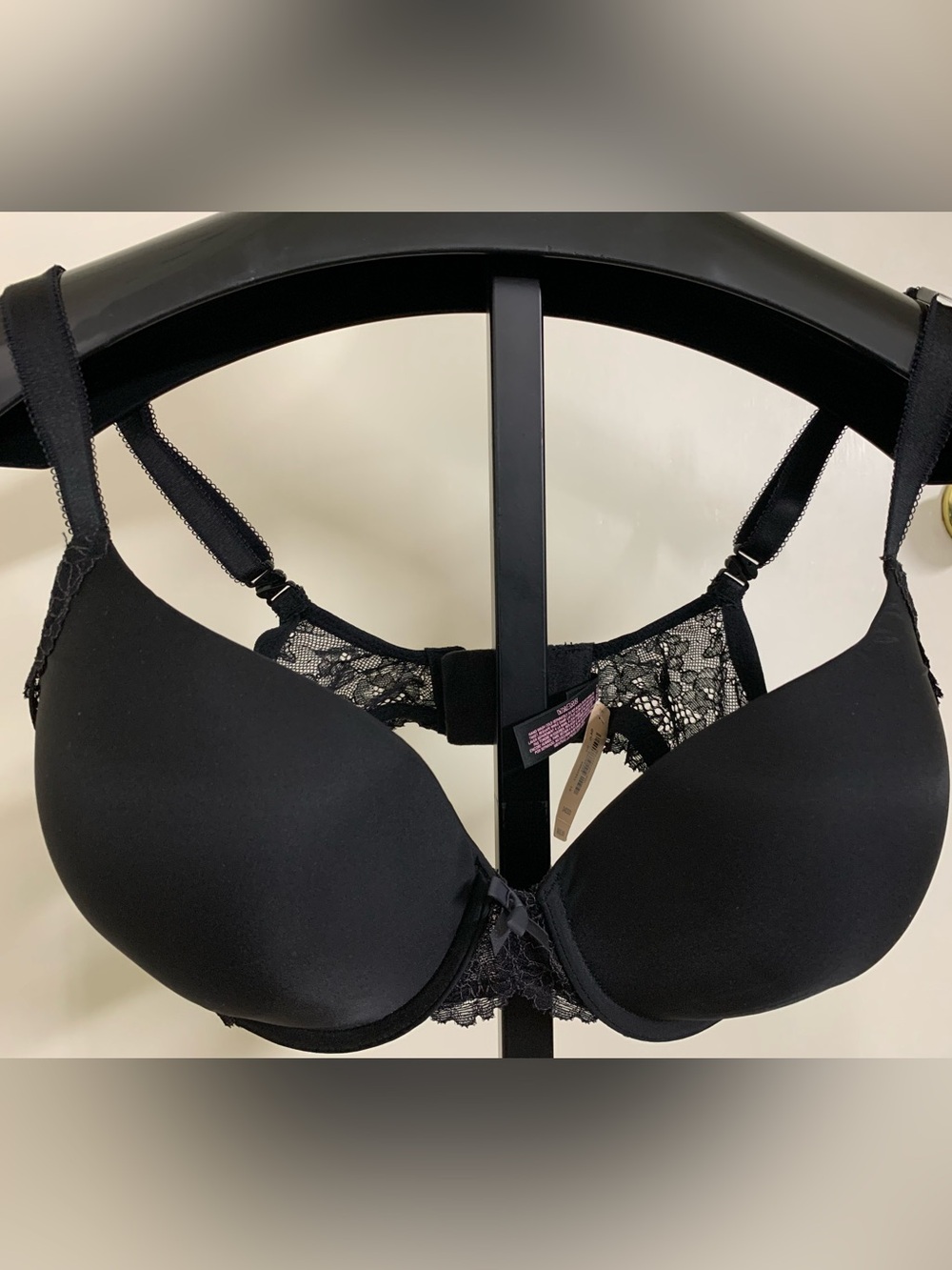 NWT Victoria Secrets Dream Angels Perfect Coverage Black Bra 34DDD